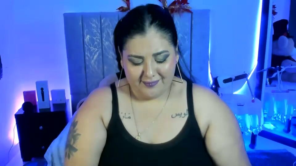 Andreaakinky milf - 12-17-2025