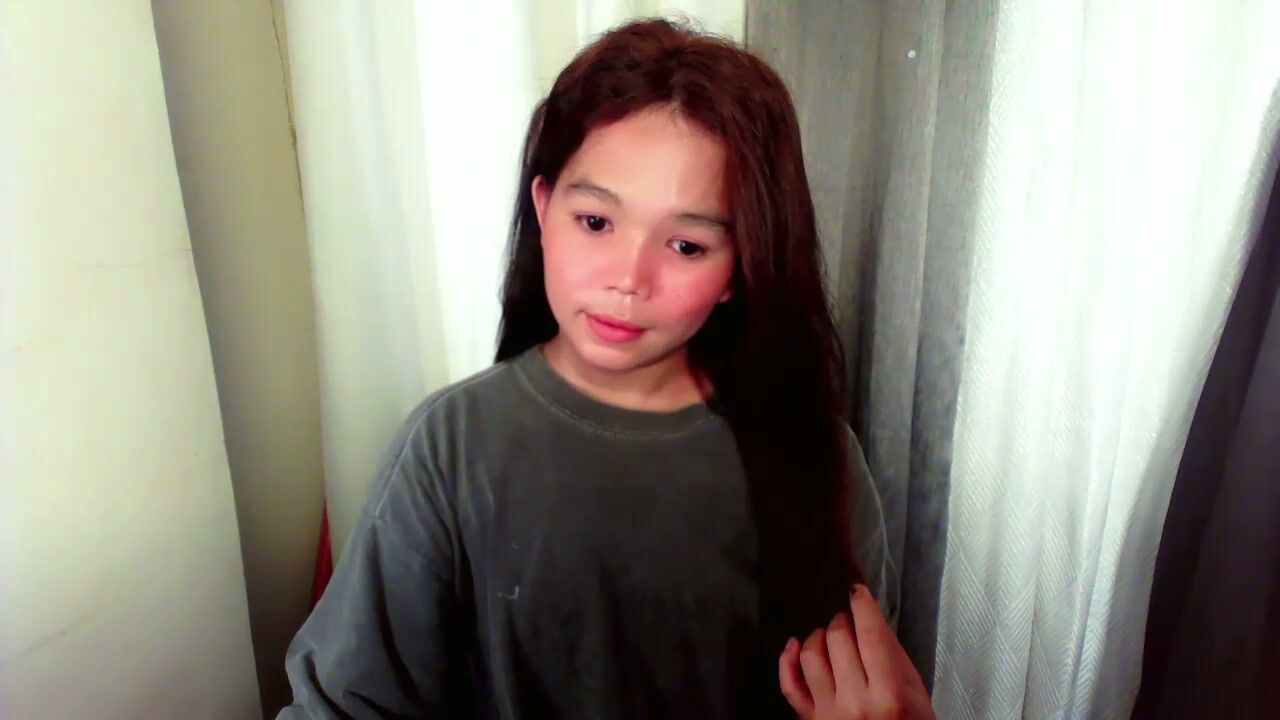 sassy_gurlxox on cam (12-18-2025)