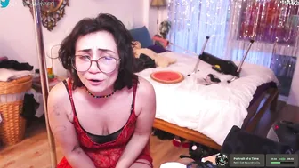 safaeri recorded nude video 478515