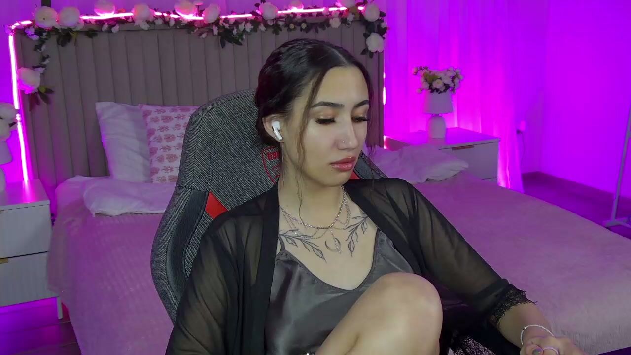 rebeckathornton video cam 12/17/2025