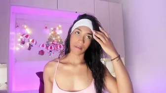 Anaacollins_ fit 18-Dec-25