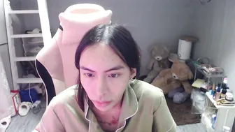 Monstercockselfsuck sex cam chat (12-17-2025)