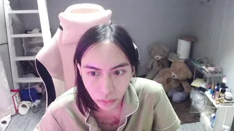 Monstercockselfsuck sex cam chat (12-17-2025)