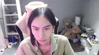Monstercockselfsuck sex cam chat (12-17-2025)