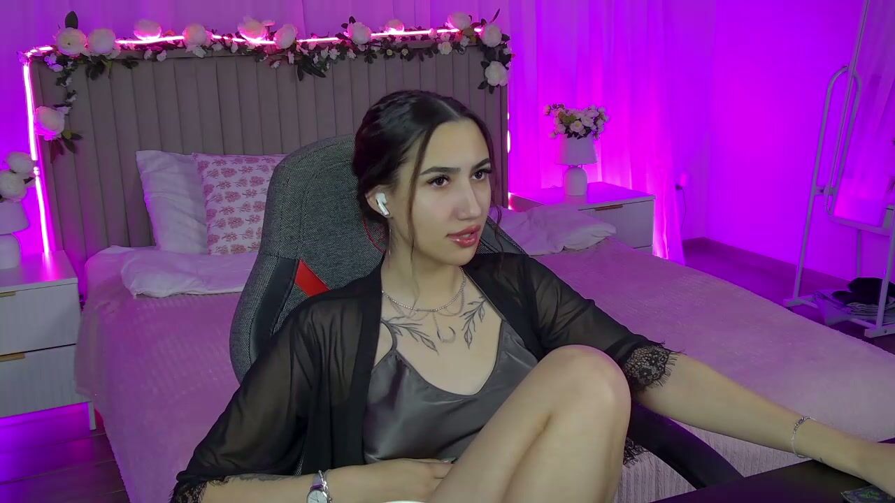 Rebeckathornton shy cam sex
