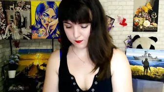 darina_m_ on webcam (12/17/2025)