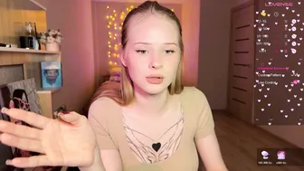 sweetielis teen posing on cam