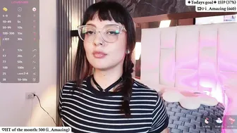 Sofia_dream7 webcam show posing on cam
