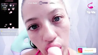 annie_cute18 naked on cam 12/18/2025