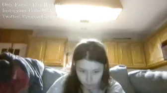 Elsierain469 posing on webcam 12/18/2025