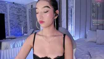 Millieskinny_ webcam 18 December 2025
