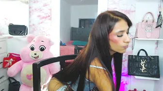 Aisha_sex222 (12-18-2025)