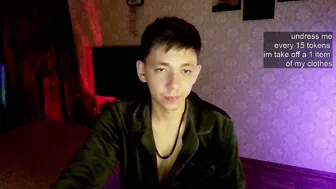Emveeboy96 cam girl chat 12-18-2025