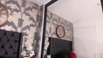 valeria_collin cum on webcam