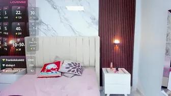 tatigold2 chat porn 12-18-2025
