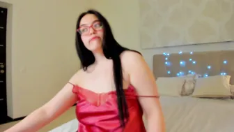 Mersedes_rosso bigboobs (12-18-2025)