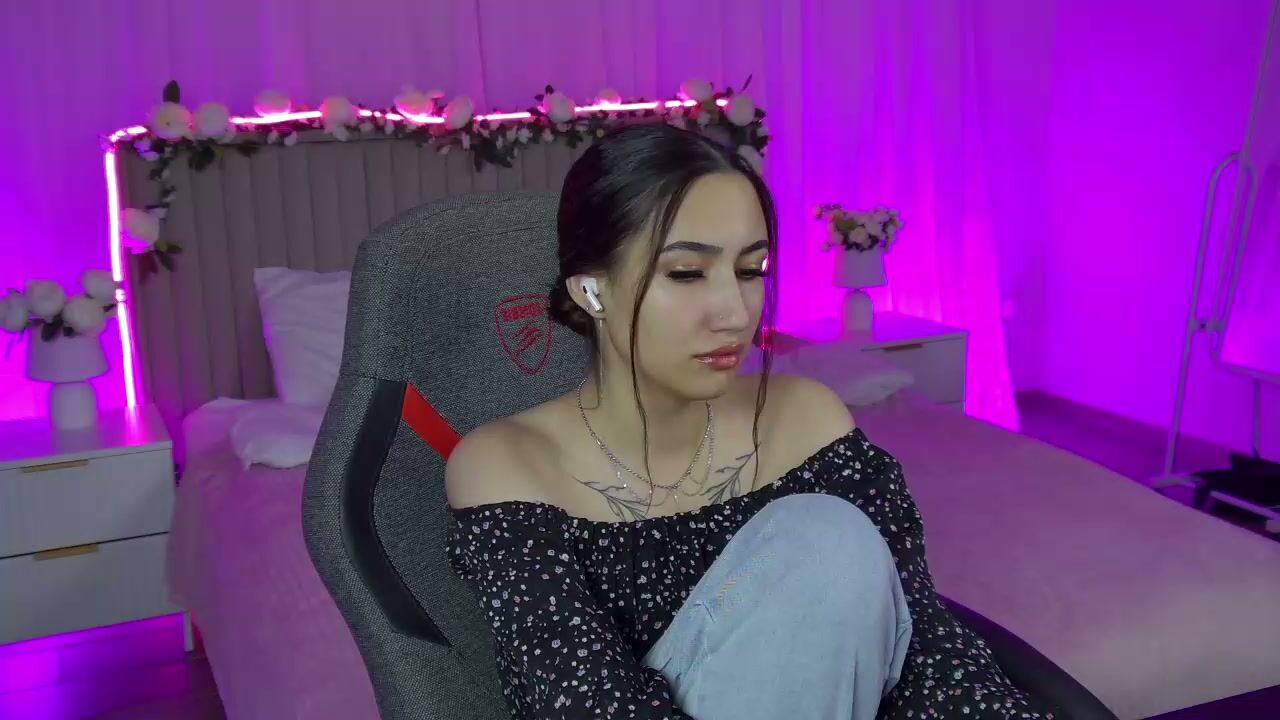 rebeckathornton feet - (12-18-2025)