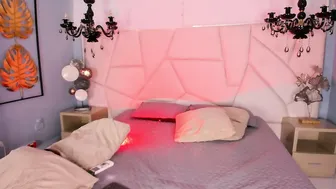 Aitana_hilton 18-Dec-25 bigass