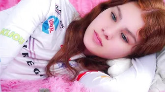 karolinerush xxx video (12/18/2025)
