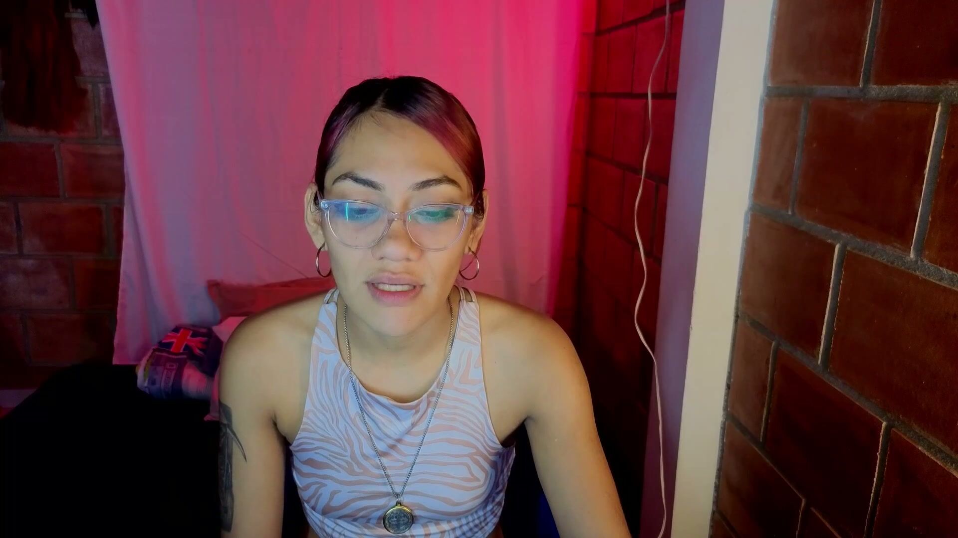 Missvenuss horny amateur video 18-Dec-2025