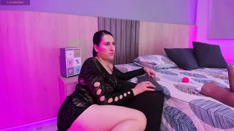 Atenea_clerk chat porn 18 December 2025