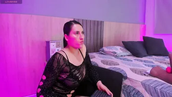 Atenea_clerk chat porn 18 December 2025