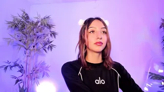 _violeta_owo_ 19-Dec-2025 teen