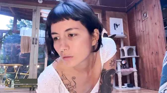 nina_just video cam 12-19-2025
