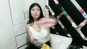 daphne877046 latina 19-Dec-25