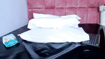 Kittyy_milk chat porn video - (12-19-2025)