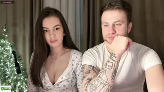 Milanasugar webcam show (12/19/2025)