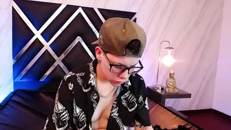 spencerm_ strapon - (12/19/2025)
