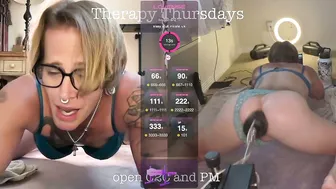 ur_goddess_daylee therapy posing on webcam