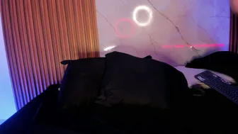 emiilycollins1 porn cam chat 19-Dec-25