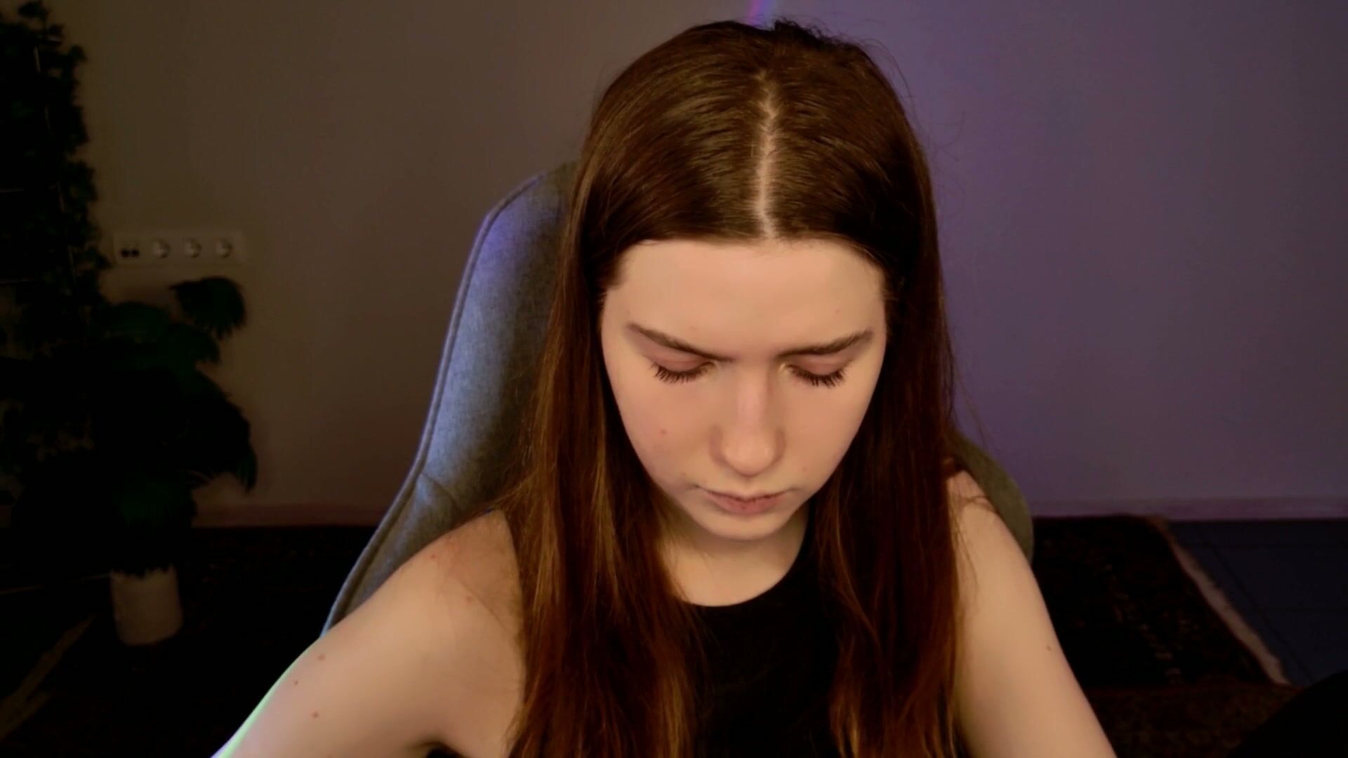 aliceinredsquare_ sex porn cam (12/19/2025)
