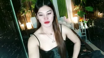 Queen_kendalx19 (12-19-2025)