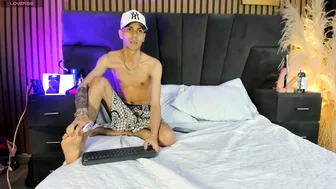 derrymeyers recorded nude video 487108