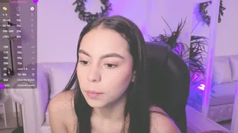alejaa___ posing on cam naked