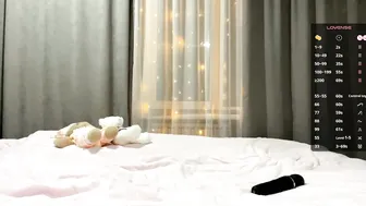 one_more_touch live cam video 12/19/2025