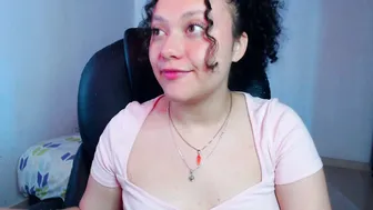 Freud_x_louise1 webcam - (12-19-2025)