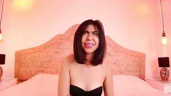 ellie_bloom18 nude cam 12/19/2025