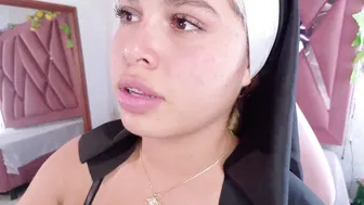 haelycute naked on cam (12/19/2025)