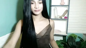 Hotsexyaveryxx chat porn 12-19-2025