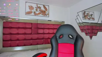 Marieetaylor chat cam porn posing on webcam