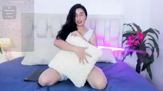 amara18_ on cam 12/19/2025
