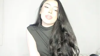 nova_tattoo webcam video (06/10/2025)