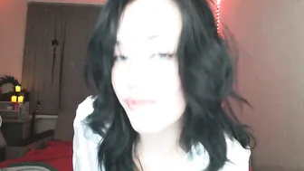 yamilean 20-Dec-25 ohmibod