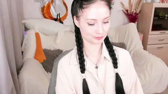 Lisamooore free cam show 12-20-2025