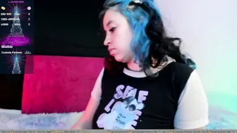 Moon_sofii chat girl porn (12/20/2025)
