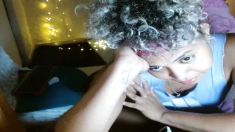 victoria_miler squirt (12/20/2025)